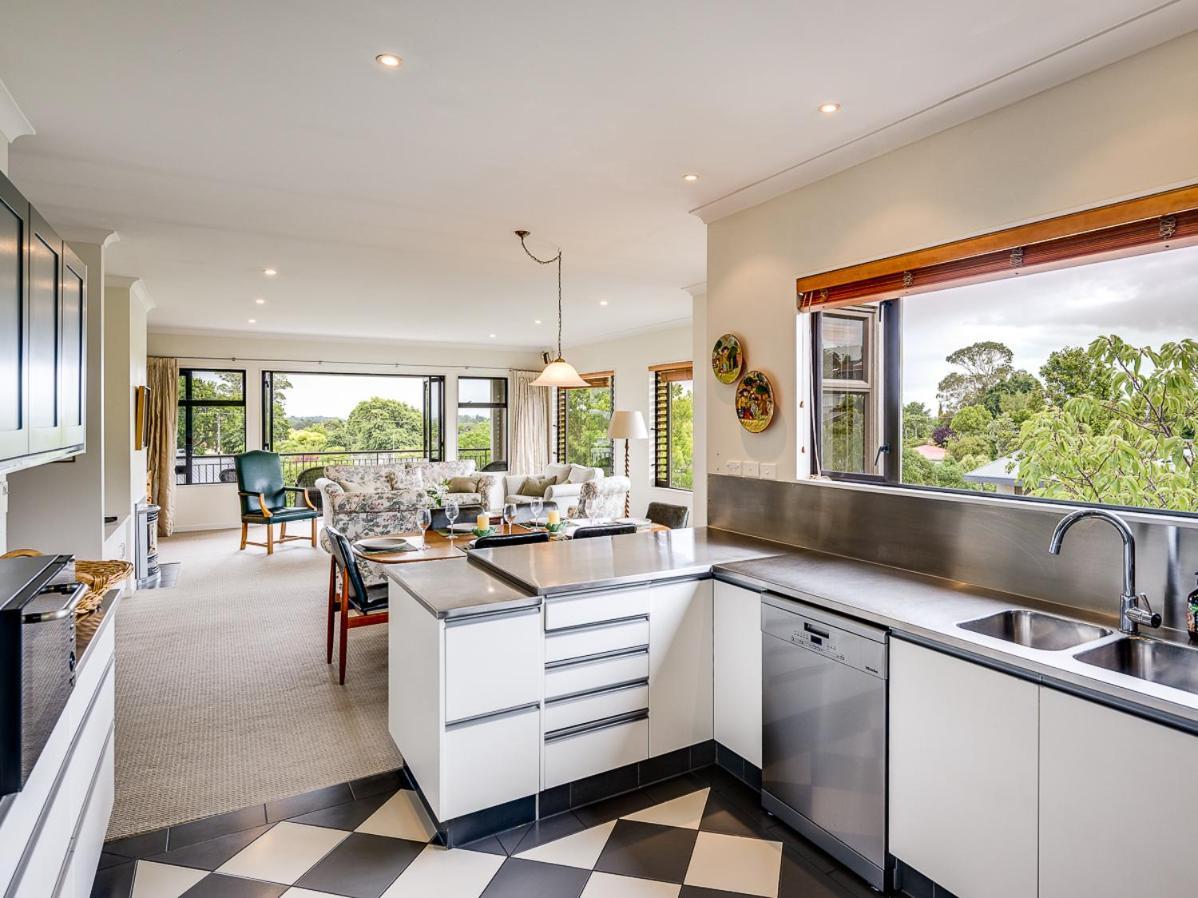 Busby Hill Villa - Havelock North Holiday Home Exterior foto