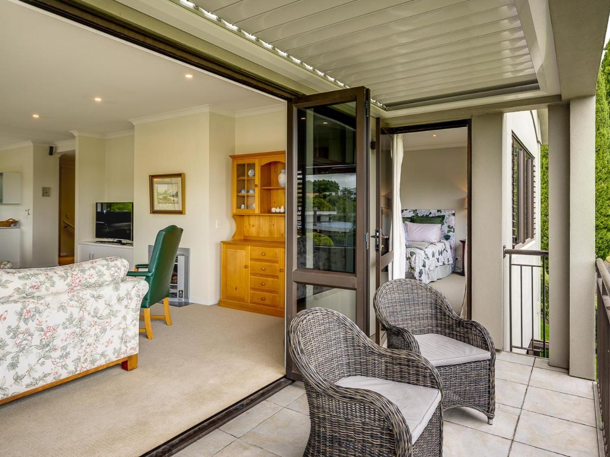 Busby Hill Villa - Havelock North Holiday Home Exterior foto