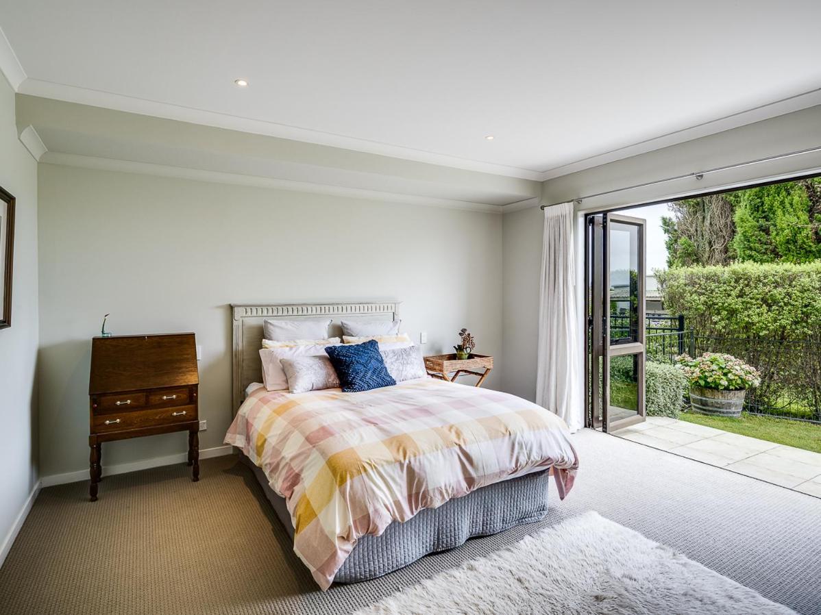 Busby Hill Villa - Havelock North Holiday Home Exterior foto